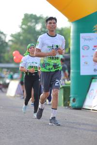 BIB: 1838
                            <button type="button" onclick="openModal(3642595)" class="btn btn-primary btn-sm float-right btn-popup" data-toggle="modal" data-target=".modal-high-quality">
                        <i class="fas fa-shopping-cart"></i> Add to Cart
                    </button>
                                            <button type="button" onclick="isThisMe(3642595, true)" class="btn btn-success btn-sm float-right btn-popup btn-isme hidden" data-toggle="tooltip" data-placement="bottom" title="นี่คือรูปของคุณใช่ไหม คลิกที่นี่เพื่อเอาเข้าอัลบั้ม">
                        <i class="fas fa-plus"></i> Add to album
                    </button>
                    <button type="button" onclick="isThisMe(3642595, false)" class="btn btn-warning btn-sm float-right btn-popup btn-isnotme hidden">
                        <i class="fas fa-ban"></i> Remove from album
                    </button>